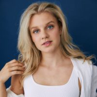 Ella Olesen Headshot