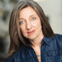 Jeni Hacker Headshot