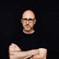 Robbie Schaefer Headshot